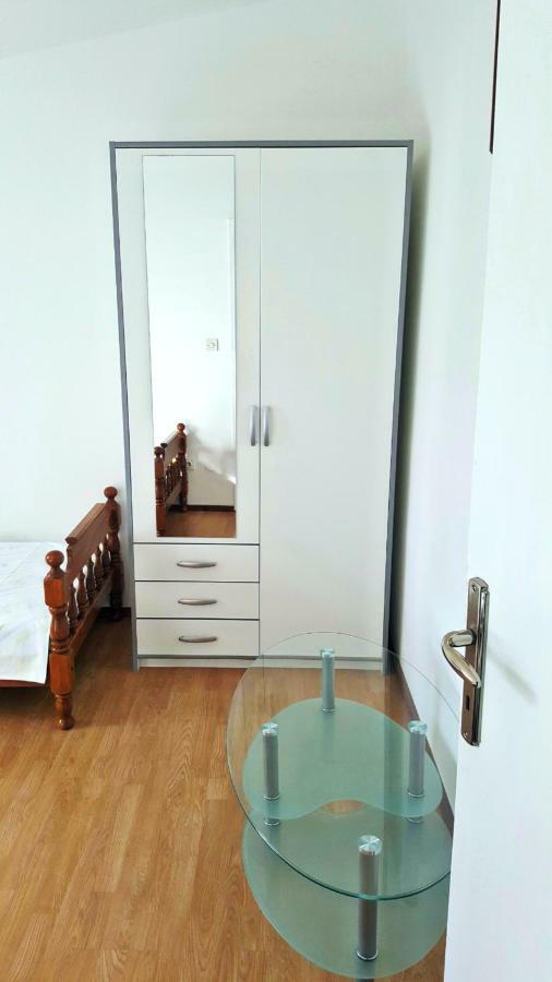 Apartments Antunovic ロゴズニッツァ エクステリア 写真